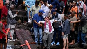 Dodental overstromingen Nepal en Tibet verder opgelopen