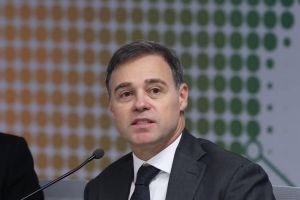 “Dark Horse” vira “Slow Horse” no gabinete de André Mendonça, como sabe a onisciente PF