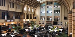 AEX eindigt licht hoger