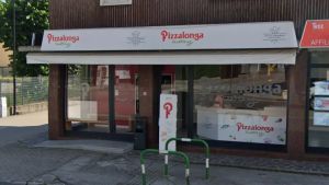 Rapina in pizzeria a Ponte San Nicolò, commessa minacciata con la pistola