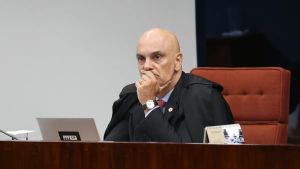 Por que só Moraes? A seletividade na crise do Banco Master