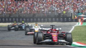 Il calendario di Formula 1, Qatar e Abu Dhabi a rischio. Imola è in pole position