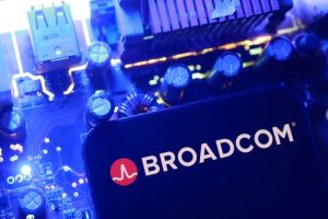 Broadcom verhoogt AI-chipprognose terwijl Big Tech steeds dieper in de buidel tast
