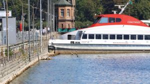 Niedrigwasser erschwert die Einschätzung des Schadens – so steht es um Katamaran „Constanze“