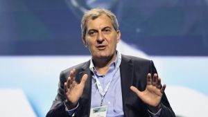 Milano e il rebus Calabresi: frenata di Schlein e no della sinistra /
