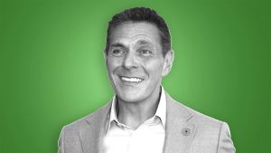 Daniel Lubetzky Made Mistakes Building Kind Into a $5 Billion Brand. He Talks With Kendra Scott and Other Founders So You Can Learn From Their Missteps