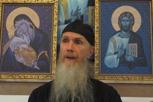 Идентитетска конфузија монаха Арсенија