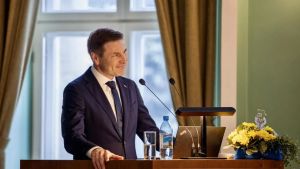 Estonia defence minister quits over Ukraine shells deal linked to Indian-owned firm