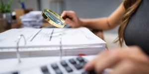 De interne Marketing-Audit: Hoe je ‘Merk-Integriteit’ herstelt bij een onbetrouwbare directie