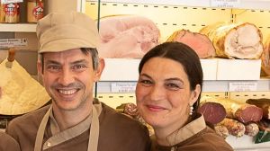 La bottega in Erbaria compie 90 anni: «Qui vengono tanti anziani soli»