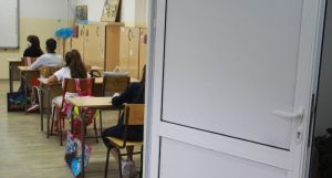 Sindikati prosvete: Povećanje plata tek od 2027, država mora da ispuni preuzete obaveze