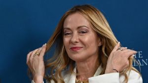 „Ona nije lider slučajno“: Đorđa Meloni oborila Berluskonijev rekord, i Vučić joj čestitao na „istorijskom dostignuću“