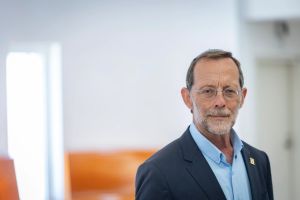 How far-right outcast Moshe Feiglin resurrected his political career