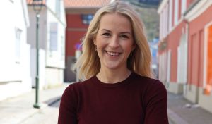 Flere unge kommer i jobb