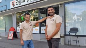 Zwei Syrer eröffnen Döner-Imbiss am Bodensee: Für wen es hier besondere Angebote gibt