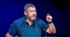 Far-right Ex-general Could Be a Hypocrite Enough to Drop Netanyahu for Eisenkot