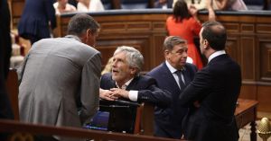 El oficio de aplaudir al presidente