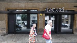 El pub Cabaré en Gijón cierra sus puertas y en su lugar abrirá un restaurante que apueste por la coctelería y música en directo