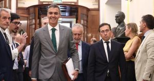 Sánchez reúne a su grupo ante un otoño marcado por Ceuta y los Presupuestos