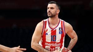 „Simbol uspona i igrač koji je ostavio neizbrisiv trag“: Crvena zvezda se oprostila od Branka Lazića