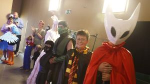 Los más pequeños abrazan y disfrazan la CometCon de Gijón