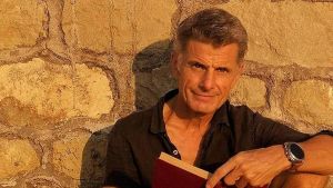 Si emprendes el camino a Ítaca: el helenista asturiano Pedro Olalla recorre los escenarios reales de la Odisea