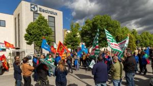 Il progetto di Electrolux: a Susegana più frigoriferi ma con meno personale