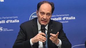 Ciriani: «È buon senso votare in primavera per la Finanziaria. Vannacci? Sta con Putin, non è destra»