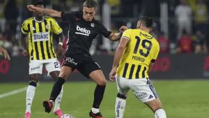 Beşiktaş Fenerbahçeyi Kadıköy’de yuttu: 1-2