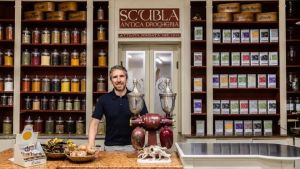 Cividale, riapre l’Antica Drogheria Scubla: dal 1880 alla nuova Dispensa Friulana