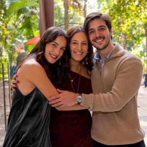 Os laços infinitos que constituí com a escrita