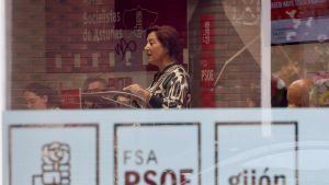 Carmen Moreno se retira de las primarias del PSOE de Gijón: 