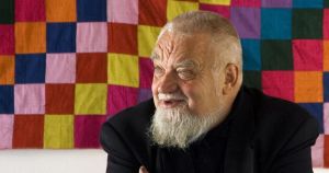 L’unico modo per salutare Enzo Bianchi è ripartire
