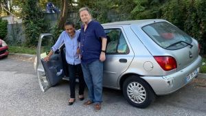 L’affitto è troppo alto, anziana torna a vivere in auto