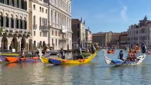 Regata storica a Venezia: le immagini della sfilata