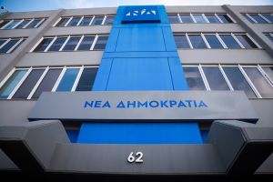 H τρίτη θητεία και το σενάριο Βελόπουλου