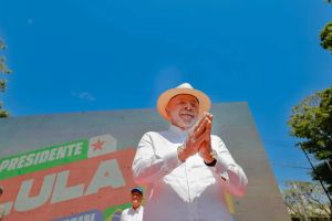 O sustentáculo da democracia é Lula
