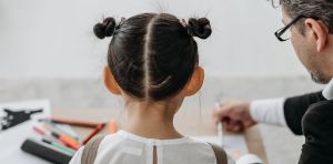 Telling a young child they are ‘smart’ seems like a good idea. New research shows how it could encourage them to cheat