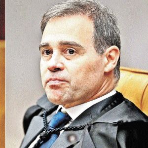STF vira a Geni e esfria ainda mais a eleição