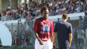 Pavia Calcio, pareggio 0-0 contro il Crema: azzurri in dieci per il rosso a Kean