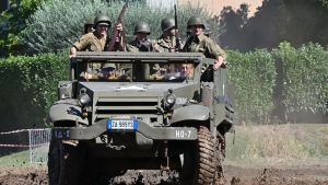 Carri, moto e autoblinde: alla Patussi di Tricesimo in 8 mila per ammirare i mezzi militari