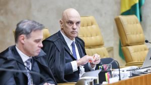 O Supremo resiste ao golpe