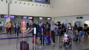 Caro carburante, Ryanair cancella la tratta Treviso-Londra: «Scelta inaccettabile»