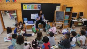 Barbón reivindica una Asturias que «enseña gratis» a las puertas de un curso con récord de docentes y gratuidad de la matrícula universitaria para 20.000 estudiantes