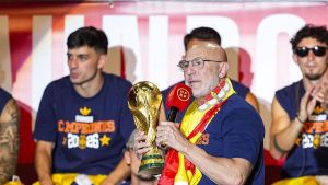El seleccionador nacional Luis de la Fuente estará en Oviedo para presentar el partido entre España y República Checa en el Tartiere