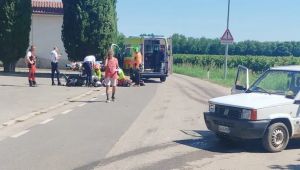 Scontro tra un’auto e uno scooter a Sedegliano: grave un anziano