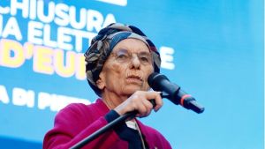 Emma Bonino ricoverata d’urgenza: è grave – «Le condizioni sono critiche»