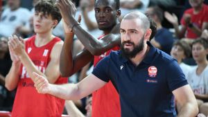 Tifosi, alle 16.30 allenamento a porte aperte. Poi dalle 19 parleranno i giocatori. Palafiera, domani la presentazione