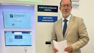 El cajero que descongestiona el Ayuntamiento de Oviedo: 15 trámites por hora