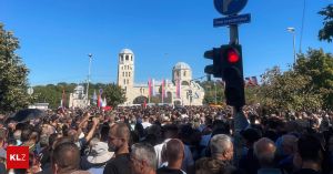 Bei Mladić-Verherrlichern dünstet Nationalismus aus allen Poren